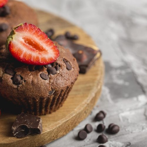 beautiful-delicious-dessert-marble-table